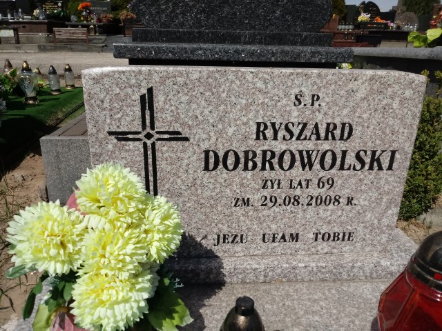 Ryszard Dobrowolski 1939 Puławy - Grobonet - Wyszukiwarka osób pochowanych