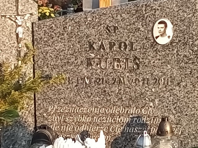 Karol Kubiś 1990 Puławy - Grobonet - Wyszukiwarka osób pochowanych