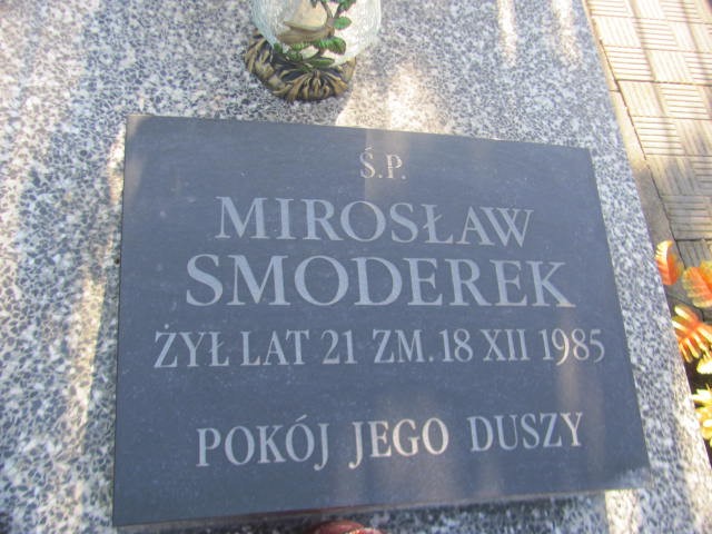 Mirosław Wojciech Smoderek 1964 Puławy - Grobonet - Wyszukiwarka osób pochowanych